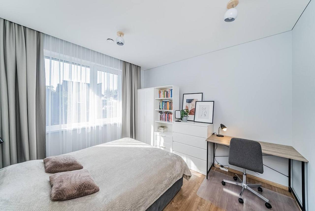 Lovely Apartment With Private Terrace By Urban Rent Kowno Zewnętrze zdjęcie